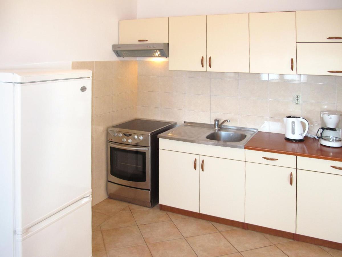 Apartment Culic-2 By Interhome โตรกีร์ ภายนอก รูปภาพ
