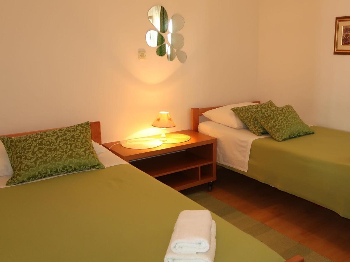 Apartment Culic-2 By Interhome โตรกีร์ ภายนอก รูปภาพ